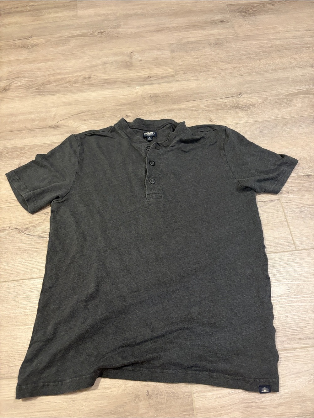 Faherty Men's Dark Gray Short-Sleeve Henley Polo